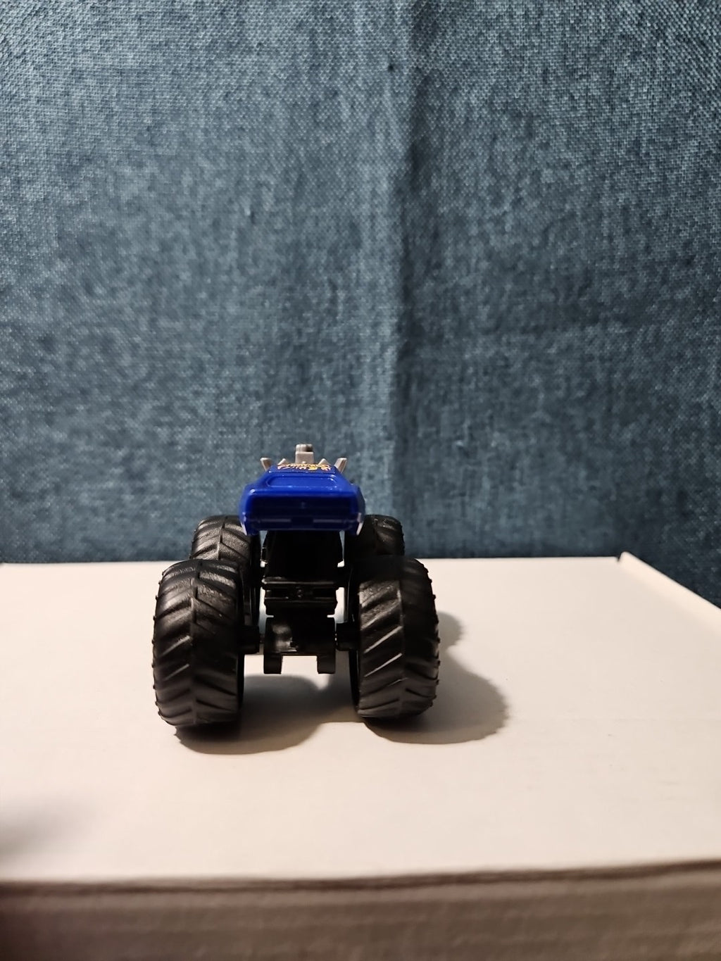 3-Piece Monster Truck Set | Hot Wheels Twin Mill & Howlin' Heat