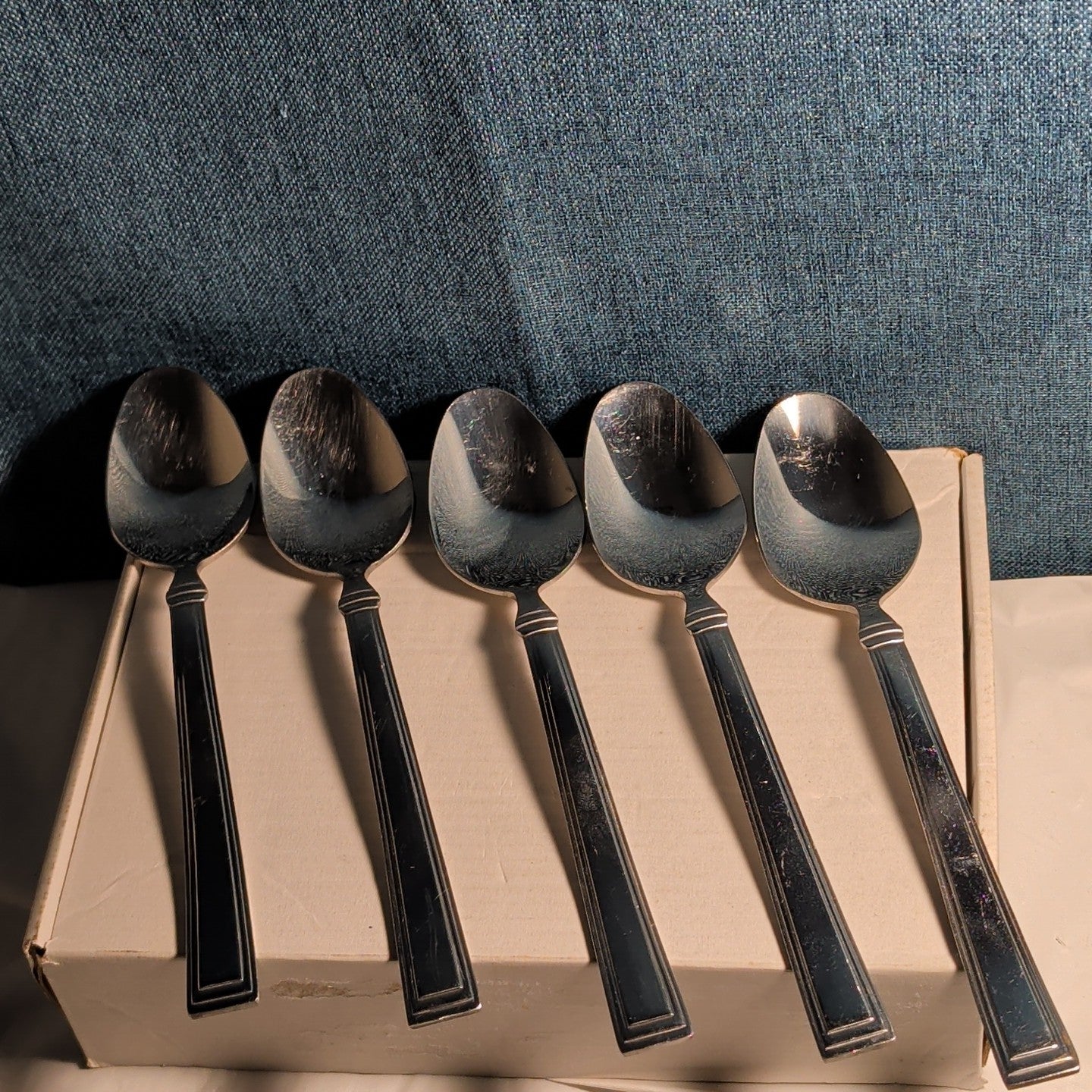 Hampton Silversmiths PORTFOLIO Glossy Spoons Set of 5 | 18/0 Stainless 208