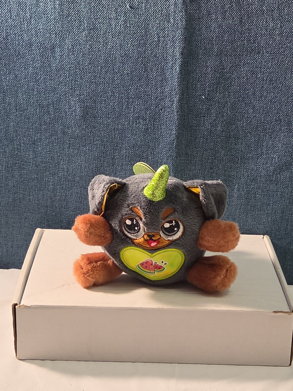 ZURU Rainbocorn Sparkle Heart 4" Plush Gigi Rottweiler Watermelon