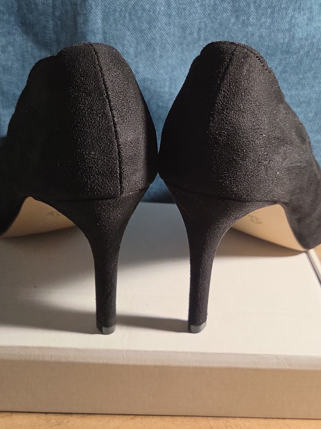 Esmara Black Suede Scalloped Heels Pumps Pointed Toe Size 8