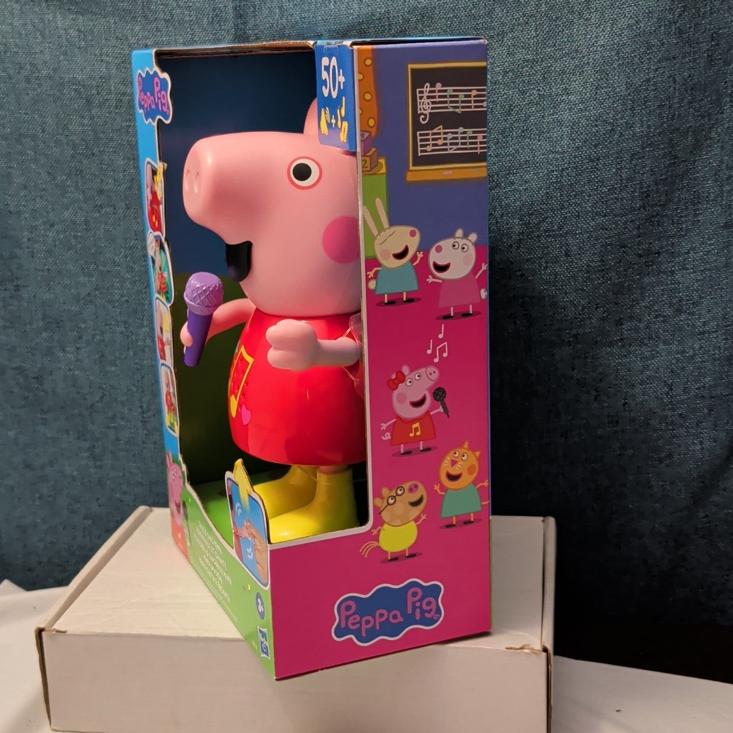 Hasbro Peppa Pig Talk & Sing Peppa Doll Musical 50+ Sounds Songs New Sealed
