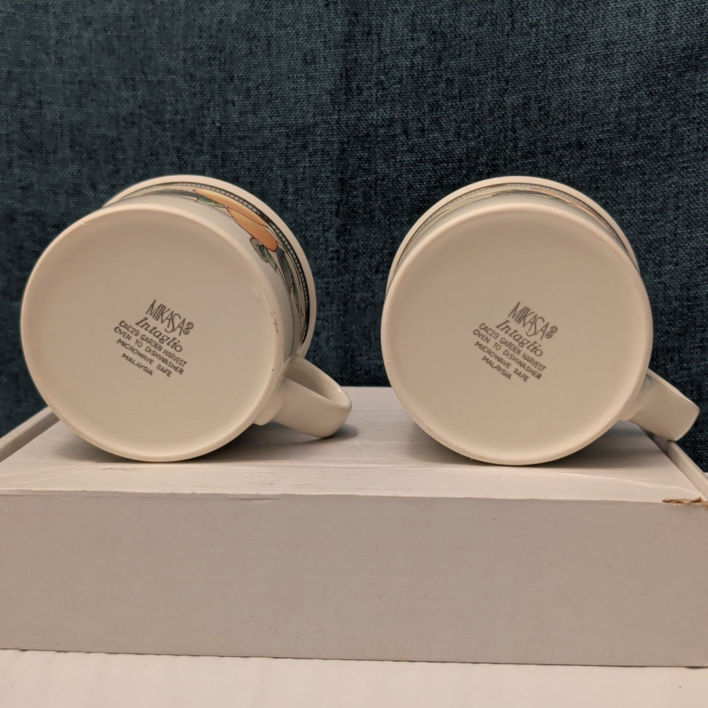 Set of 2 Mikasa Intaglio GARDEN HARVEST Cups | CAC29 8oz Flat Mugs | Vintage 90s