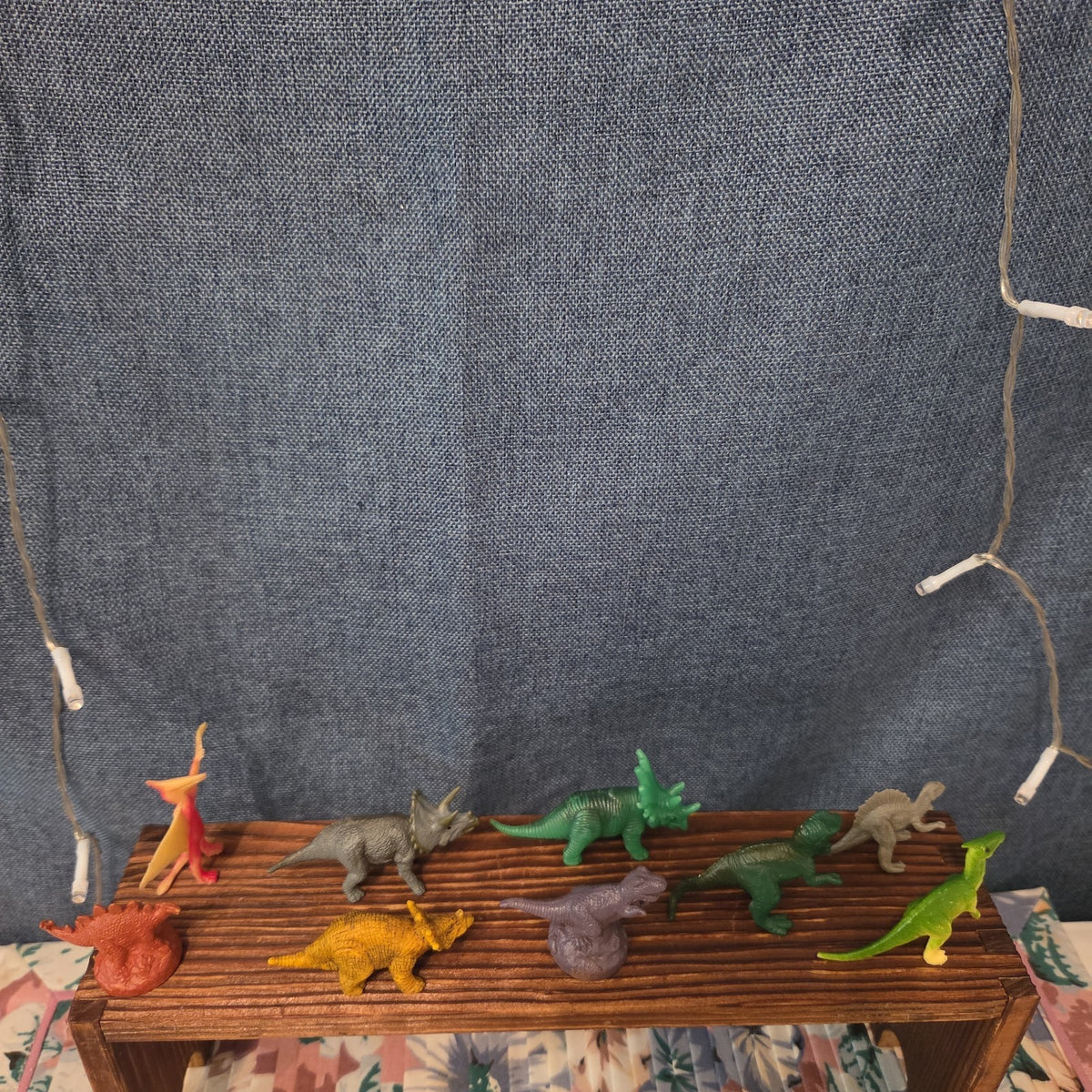 Miniature Plastic Dinosaur Figures Lot of 9