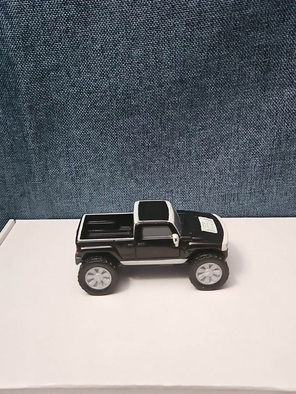 McDonald's Hummer H3T Toy Truck | 2006 Happy Meal Friction Car | Black & White