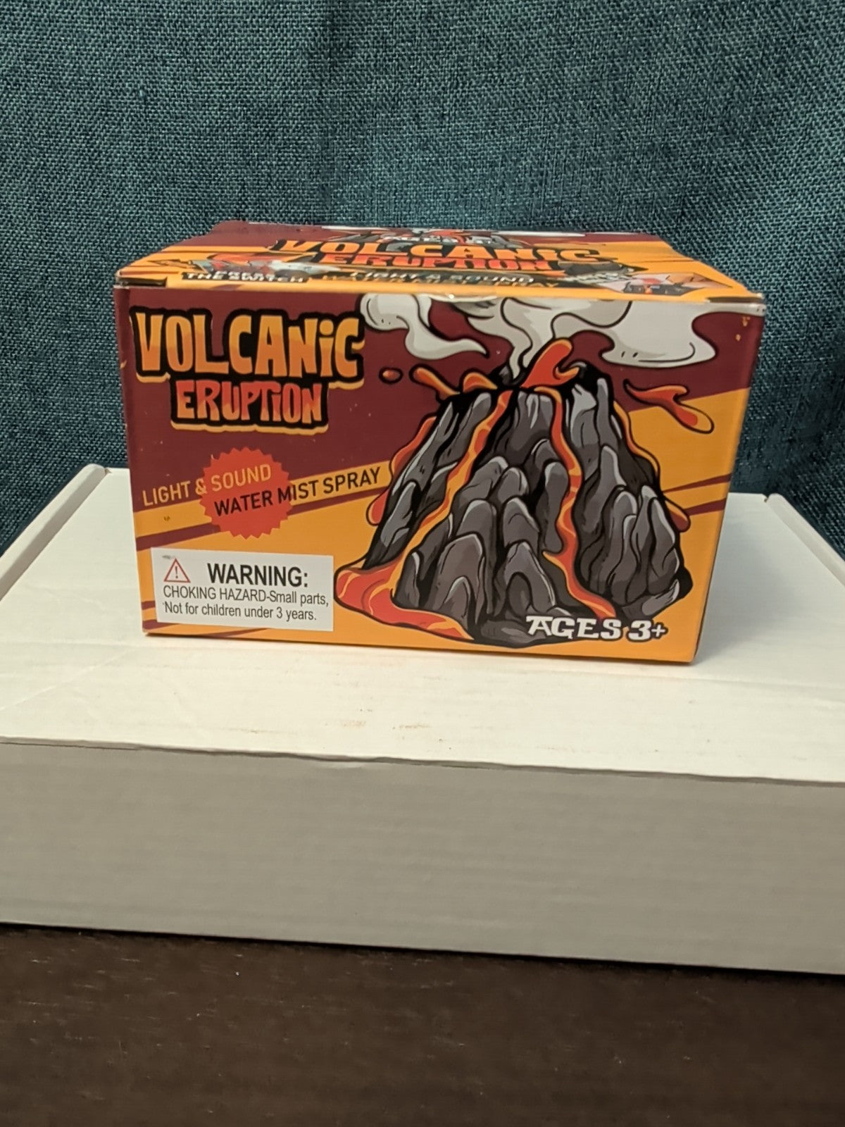 NEW DINOBROS Volcanic Eruption Toy | Mist-Spouting Volcano Kids Dinosaur Sound