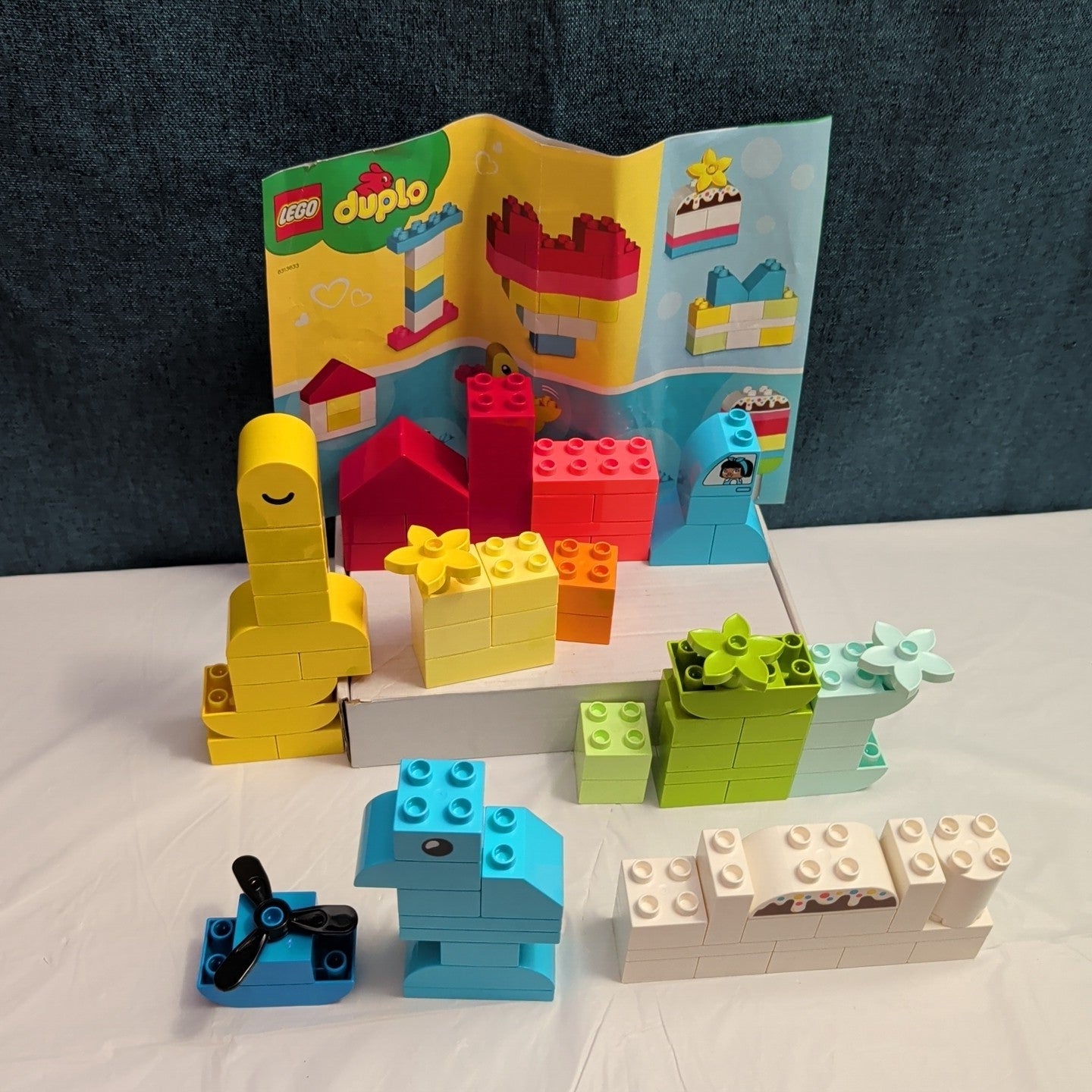 LEGO DUPLO 10909 Heart Box 80 Pieces Toddler Building Toy 2020 Retired Complete