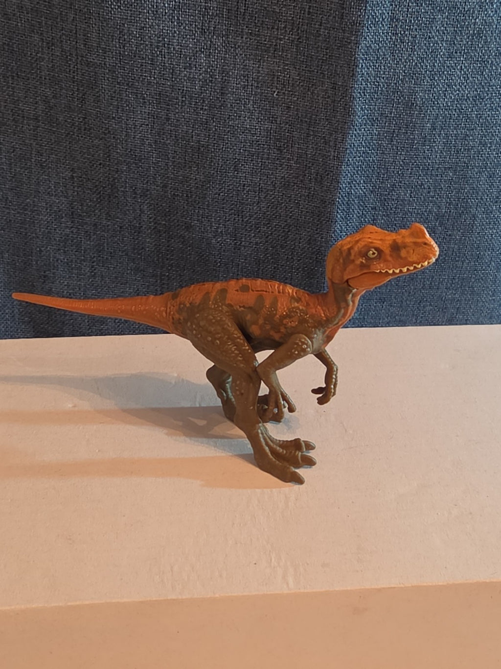 Mattel Jurassic World Attack Pack Proceratosaurus Dinosaur Action Figure