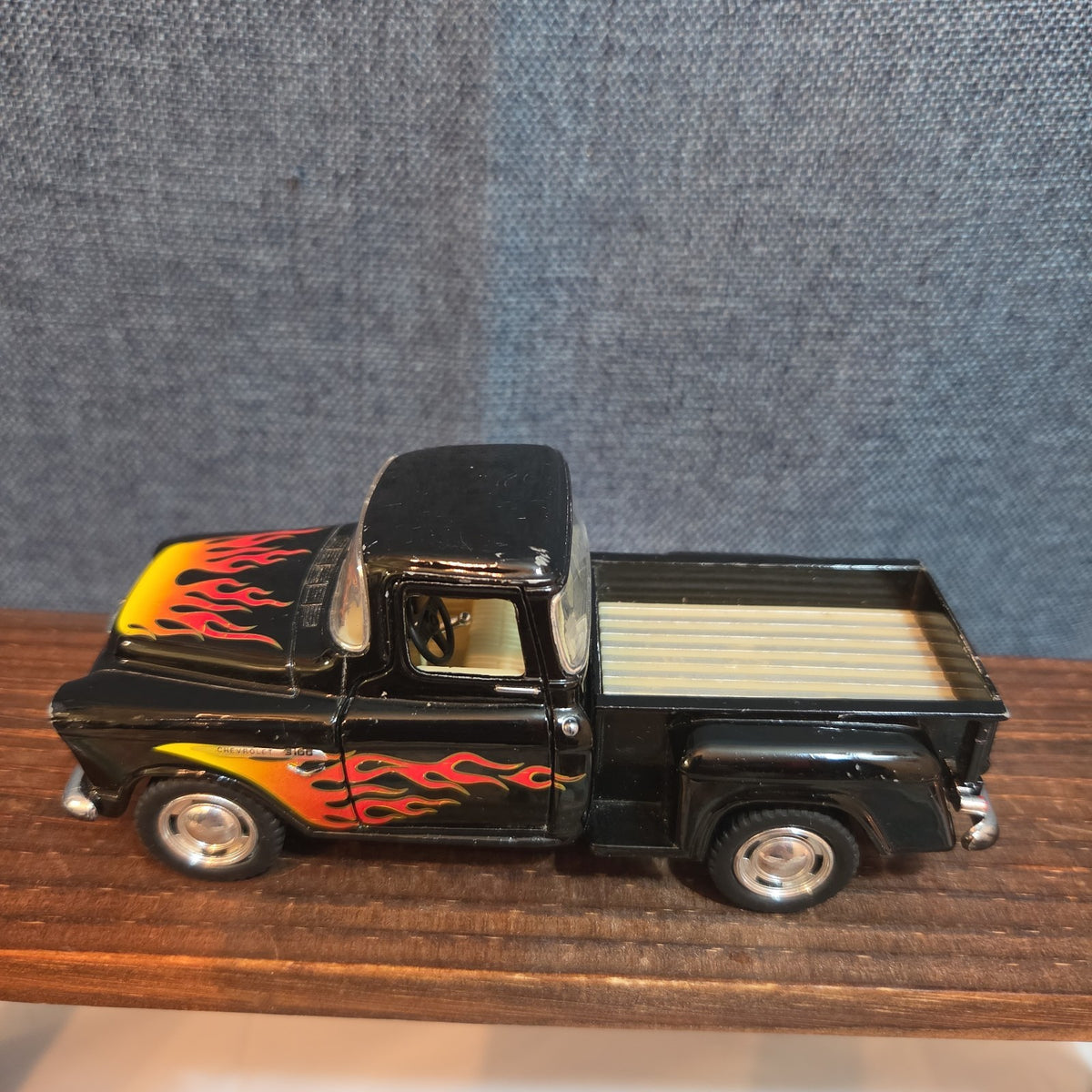1955 Chevy Stepside Pickup Truck Diecast 1:24 Flames Hot Rod