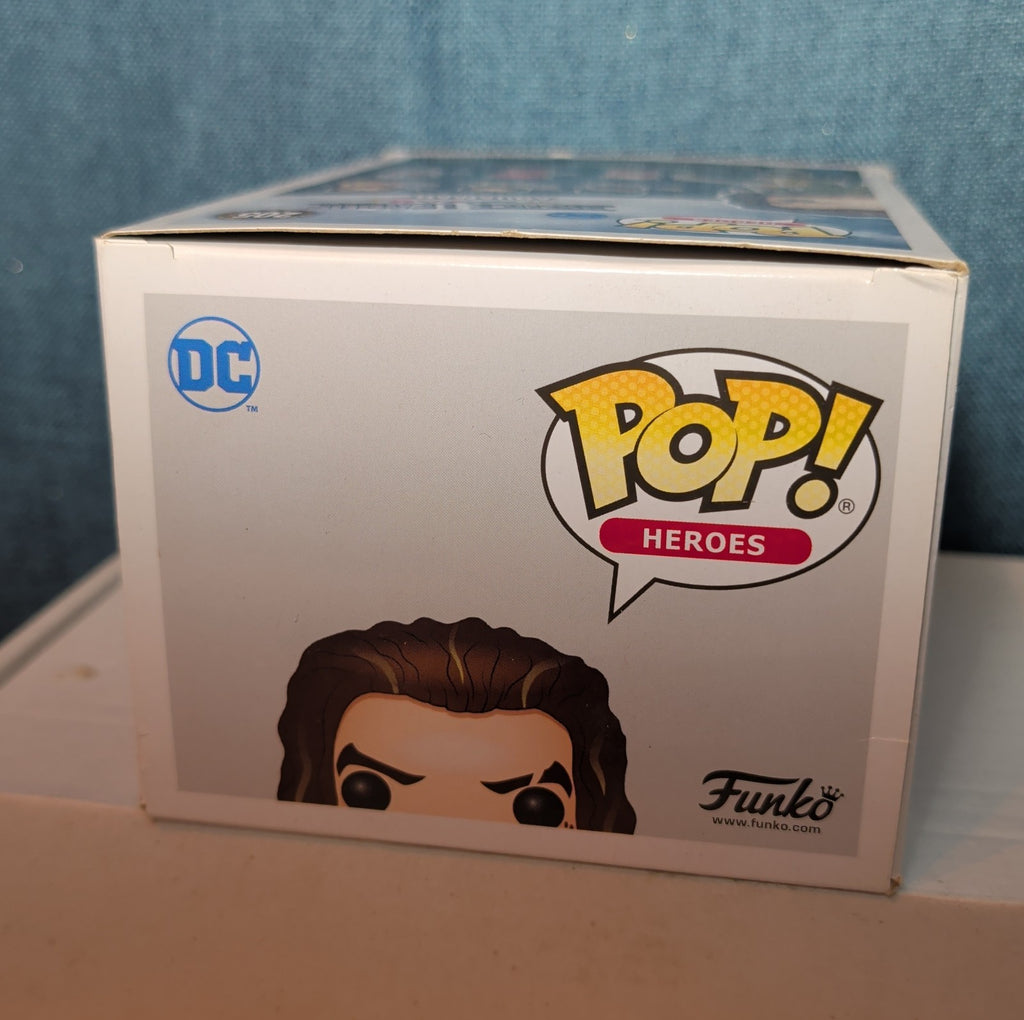 Funko POP! Heroes DC Comics Justice League Movie Aquaman #205 NIB with Protector