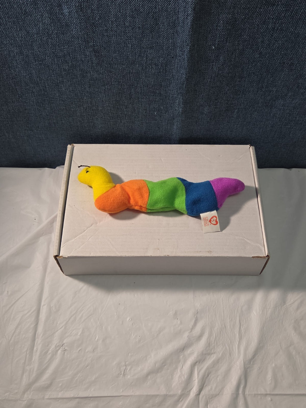 Ty Beanie Baby Inch the Inchworm 1995 Rainbow Plush Yarn Antennae Clean NO TAG