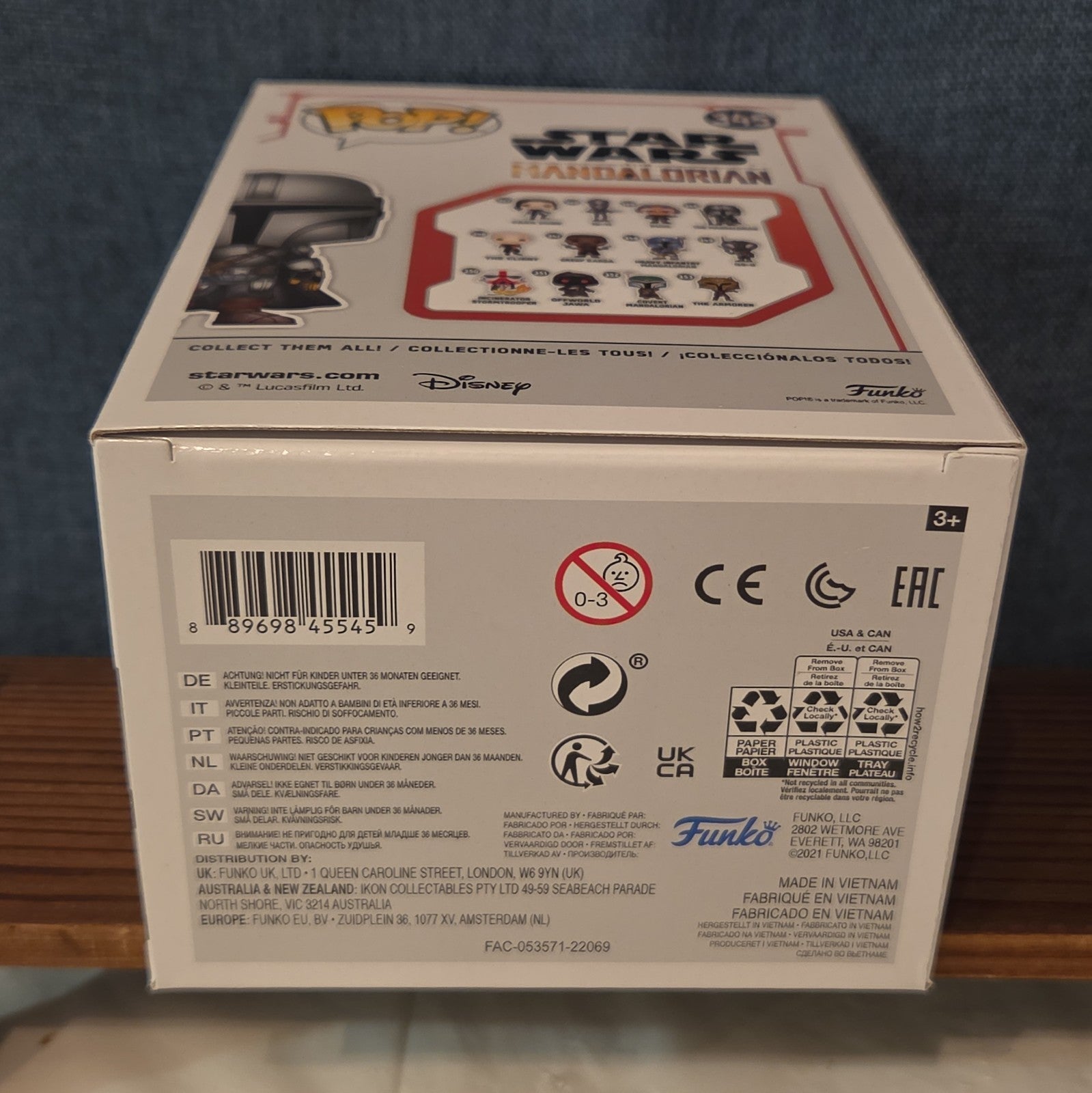 Funko Pop Star Wars The Mandalorian #345 Beskar Vinyl Figure with Protector