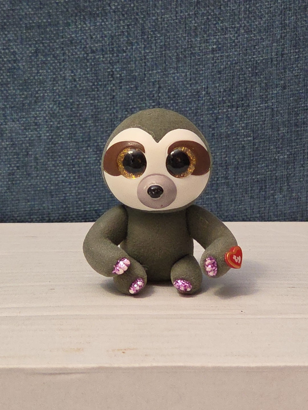 TY Mini Boos Series 4 Dangler The Sloth Figure | 2" Flocked Collectible | Glitte