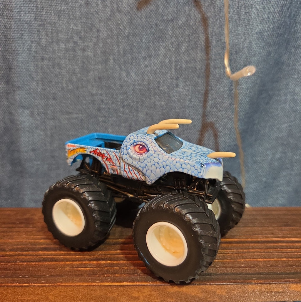 Hot Wheels Monster Jam Jurassic Attack Diecast Dinosaur Y2K