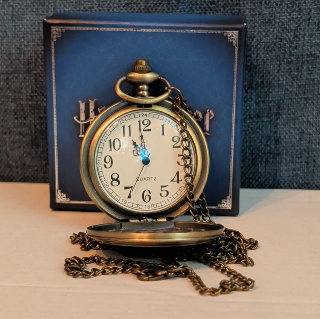 Harry Potter Hogwarts Crest Pocket Watch Brass Tone Steampunk Retro NIB