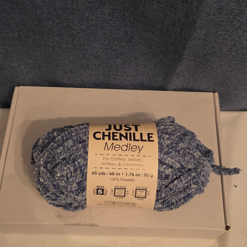 Premier Just Chenille Medley Yarn Navy Blue Lot 202 Bulky 5 Polyester