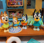 Bluey Ultimate Beach Cabin 29 Pc Playset Figures