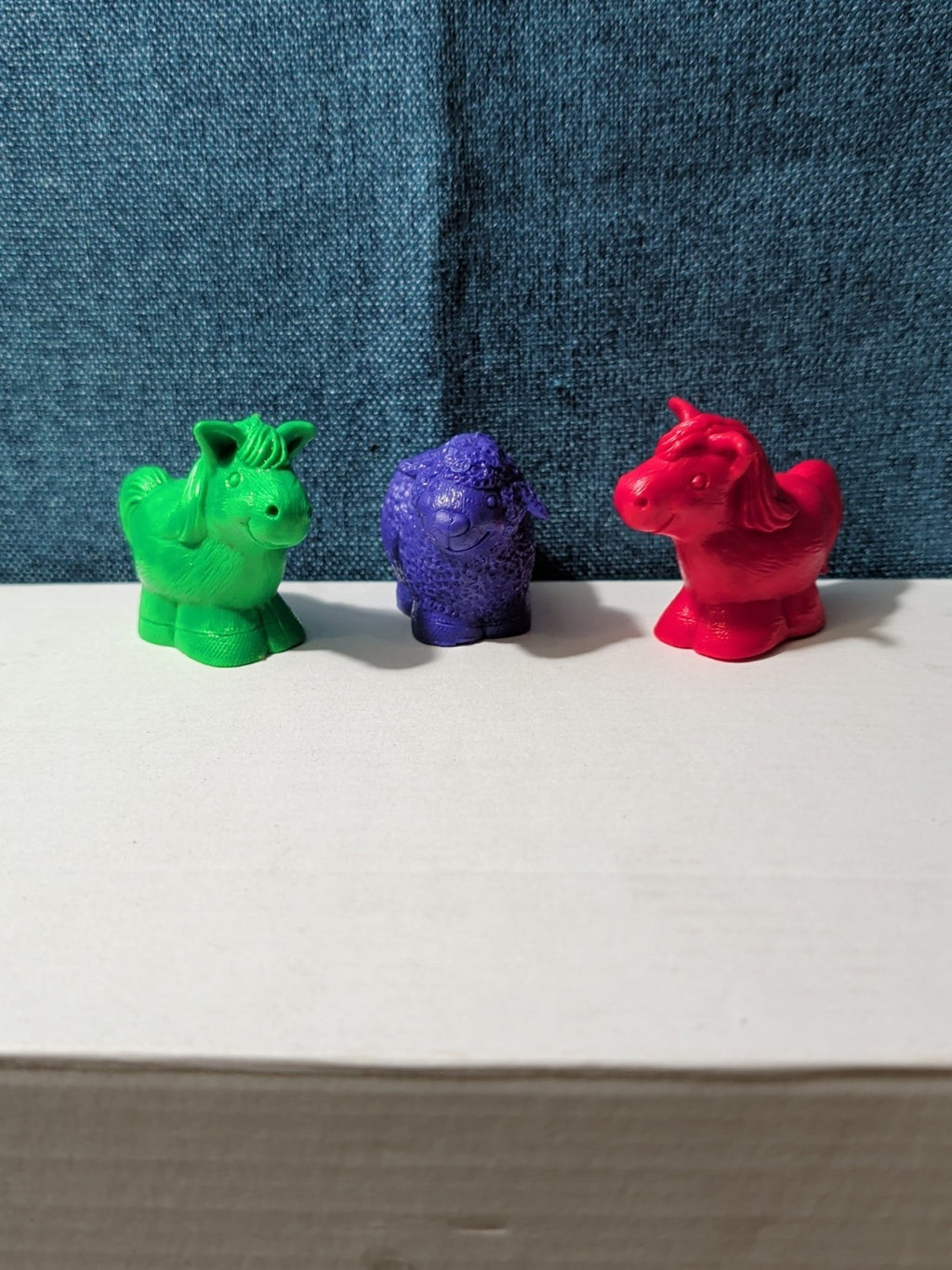 Learning Resources Friendly Farm Animal Counters | Set of 7 Rubber Figures