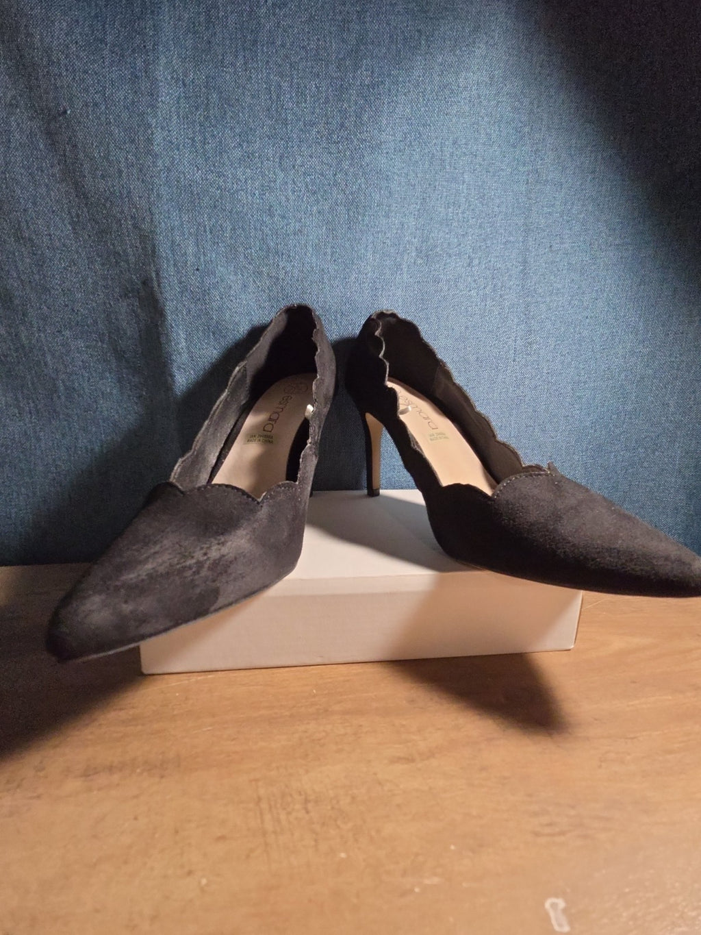Esmara Black Suede Scalloped Heels Pumps Pointed Toe Size 8