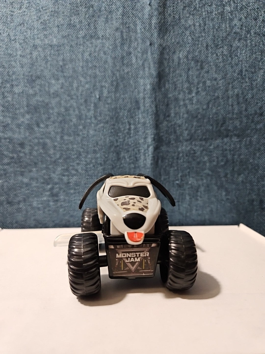 3-Piece Monster Truck Set | Hot Wheels Twin Mill & Howlin' Heat