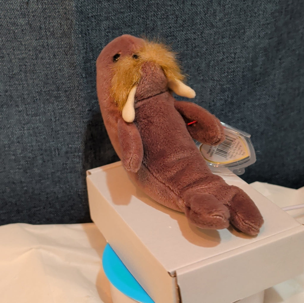 Ty Beanie Baby Jolly the Walrus 1996 Vintage Plush