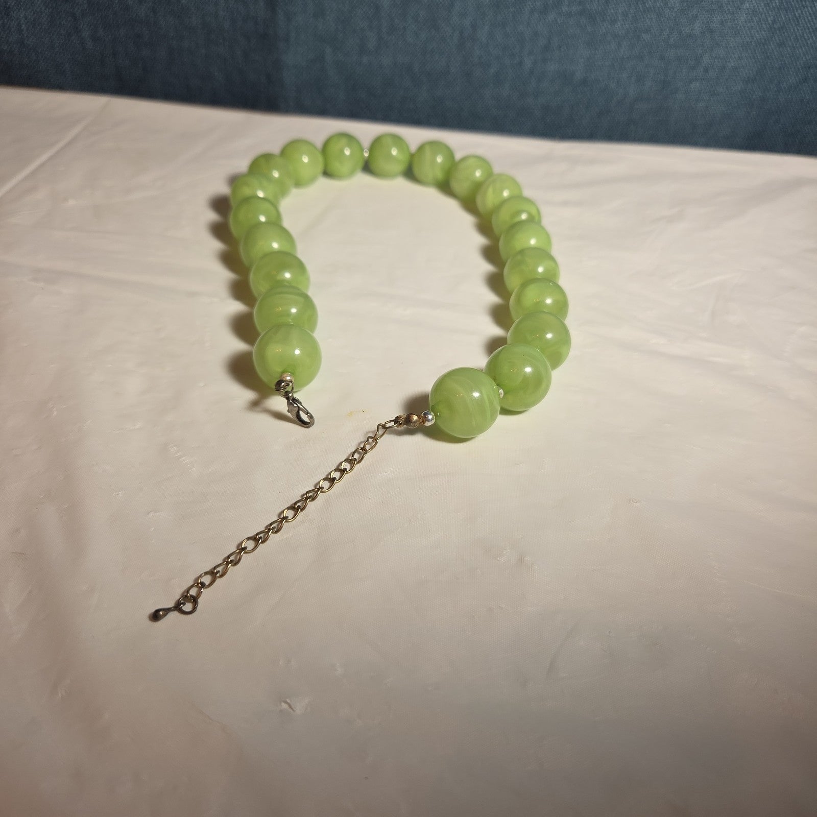 Chunky Bead Necklace Marbled Green Acrylic Retro Y2K PreOwned