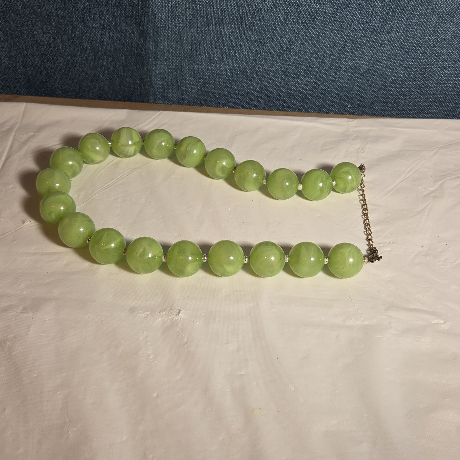 Chunky Bead Necklace Marbled Green Acrylic Retro Y2K PreOwned