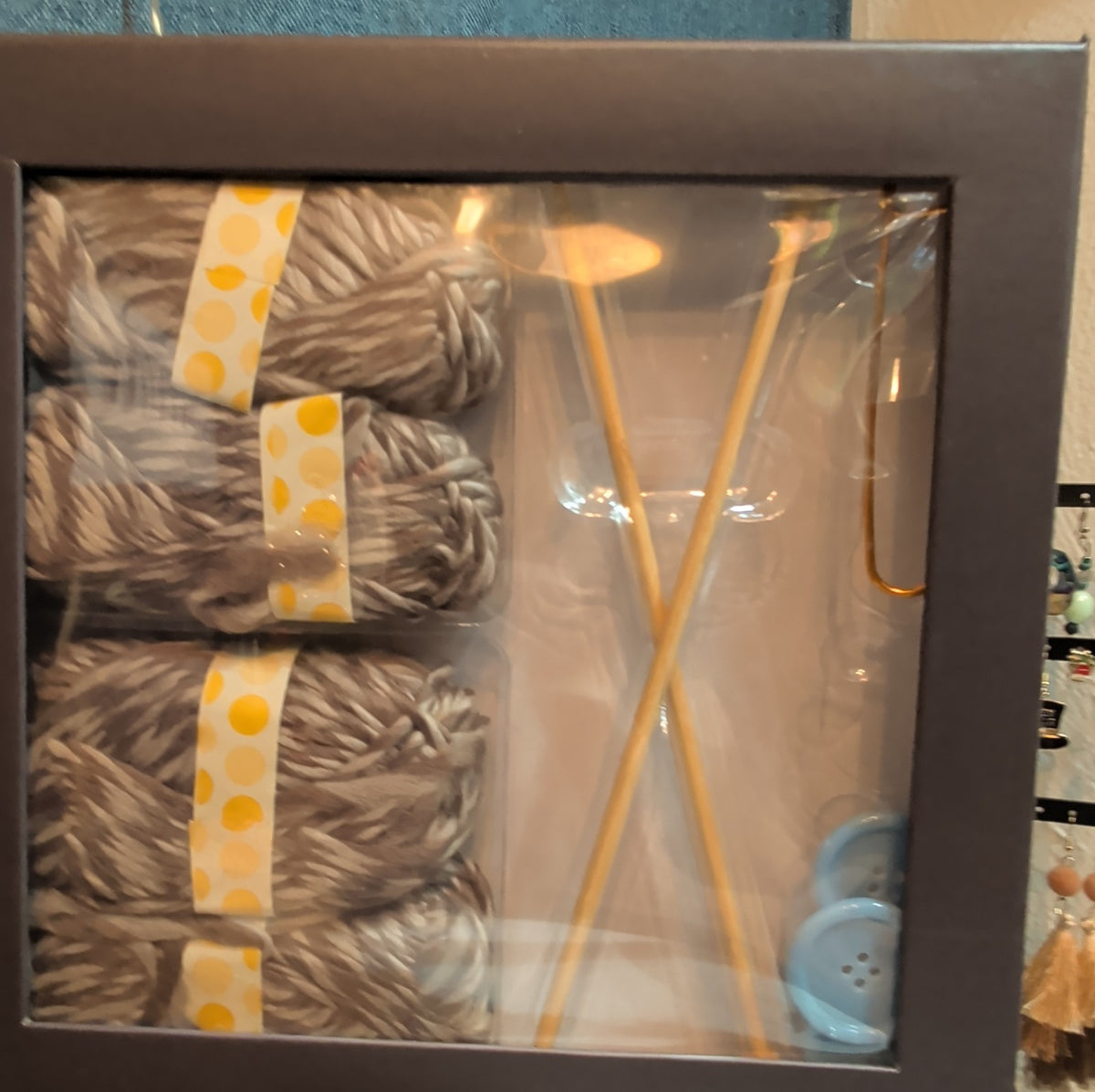 SpiceBox Intro To Knitting Learn To Knit Craft Kit Bamboo Needles