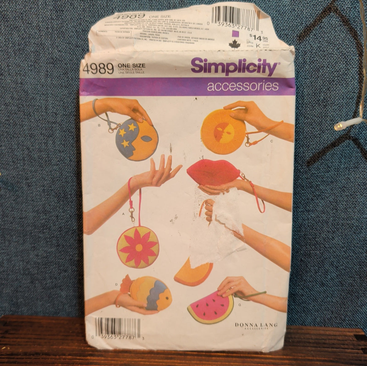 Simplicity 4989 Donna Lang Novelty Wristlet Bag Pattern Y2K