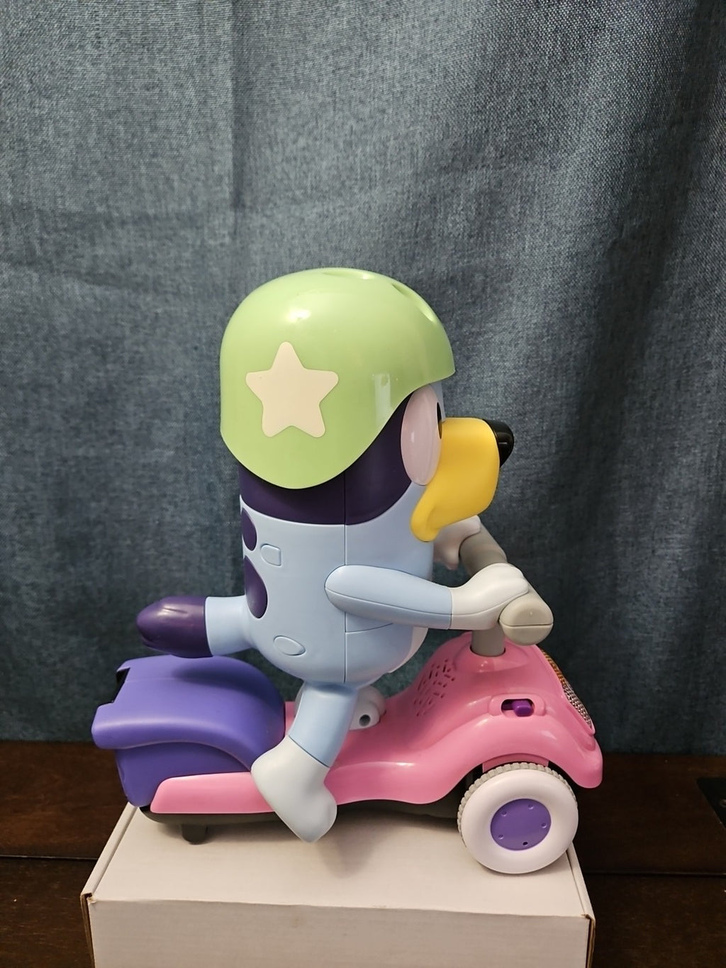 VTech Bluey Scooter Toy | Sings & Talks | Follow Me Game | Interactive Dancing