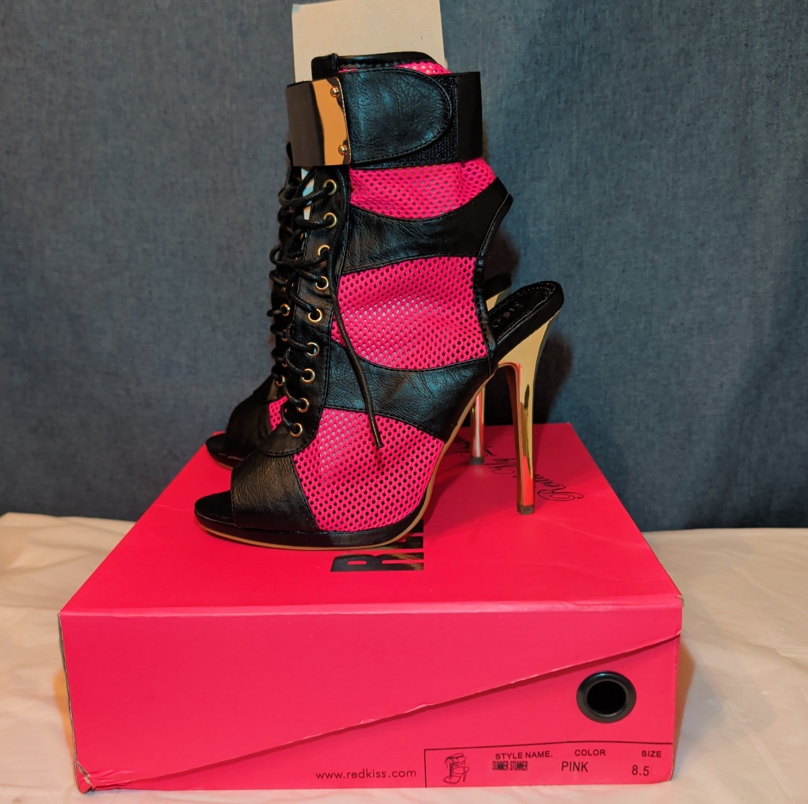 RedKiss Summer Stunner Heels Size 8.5 Pink Black Lace Up Caged Stiletto