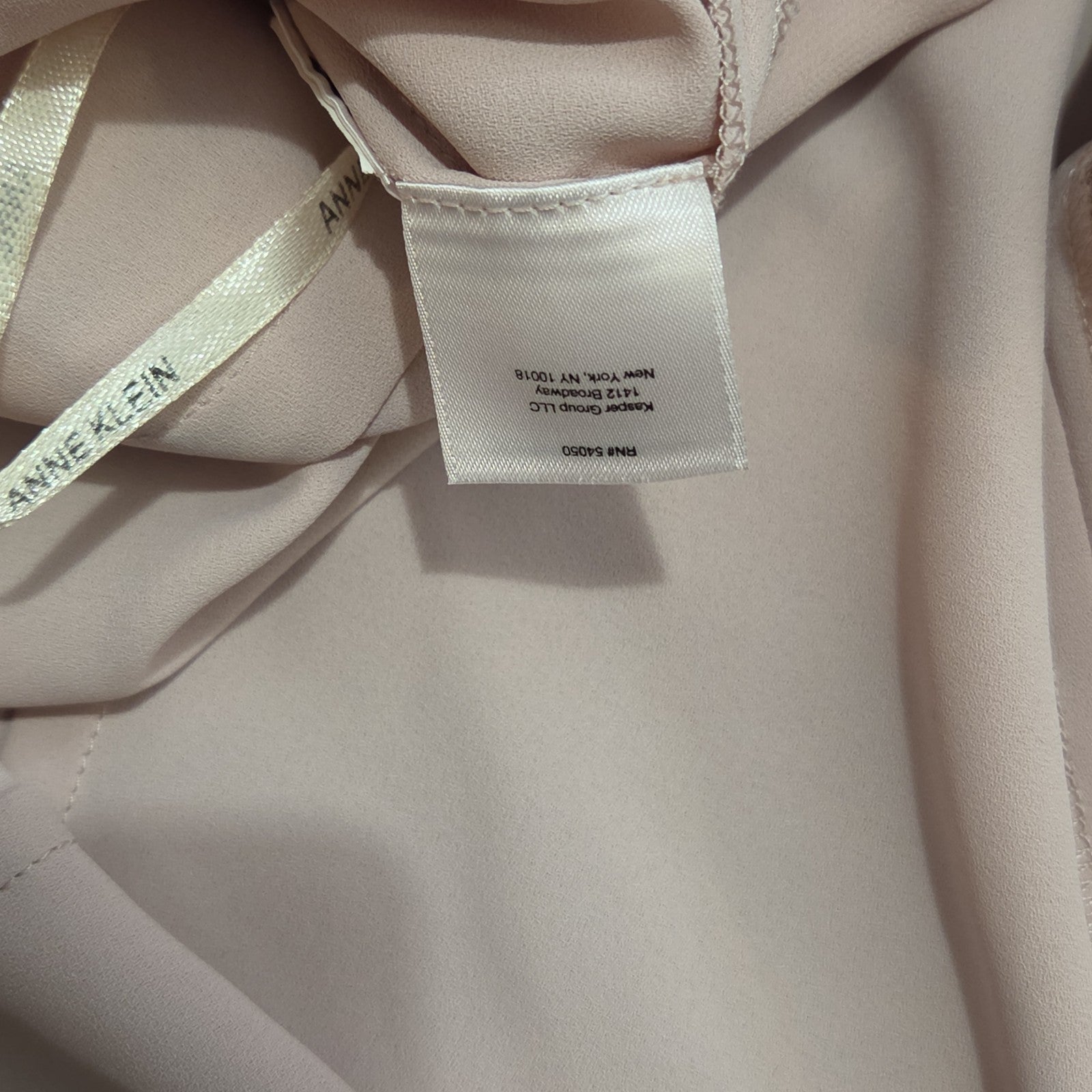 Anne Klein Blouse L Pink Tie Neck V-Neck Long Sleeve Career Top