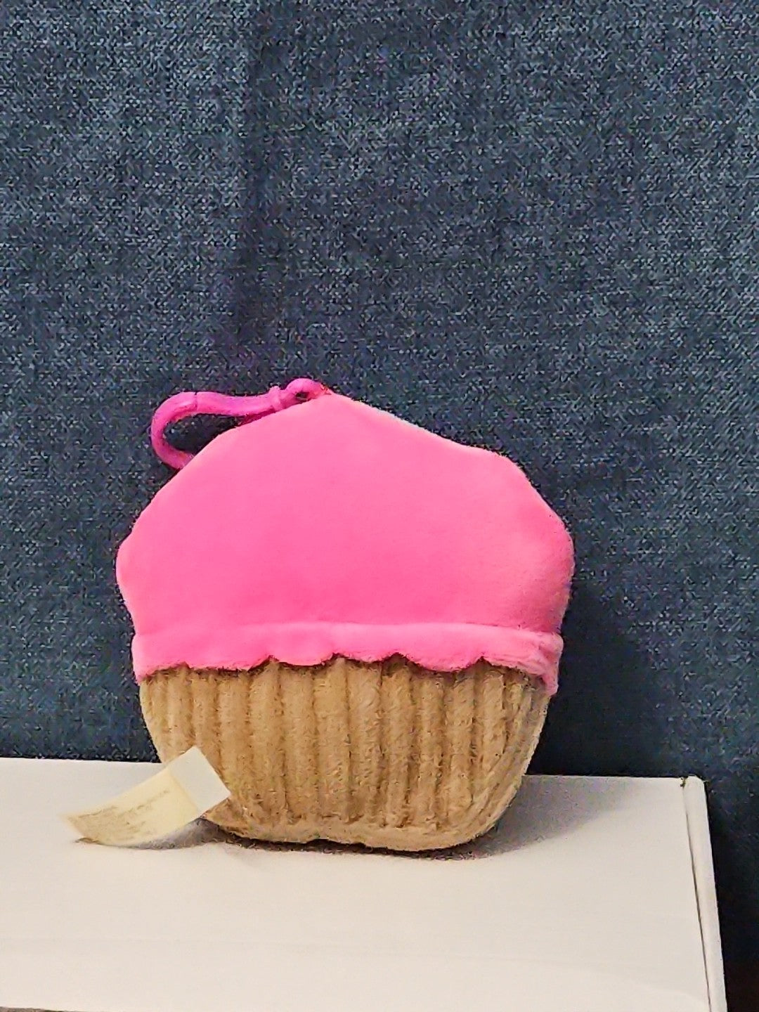 Dan Dee Cupcake Plush Keychain | Pink Happy Face Bag Clip | Kawaii Food Stuffed