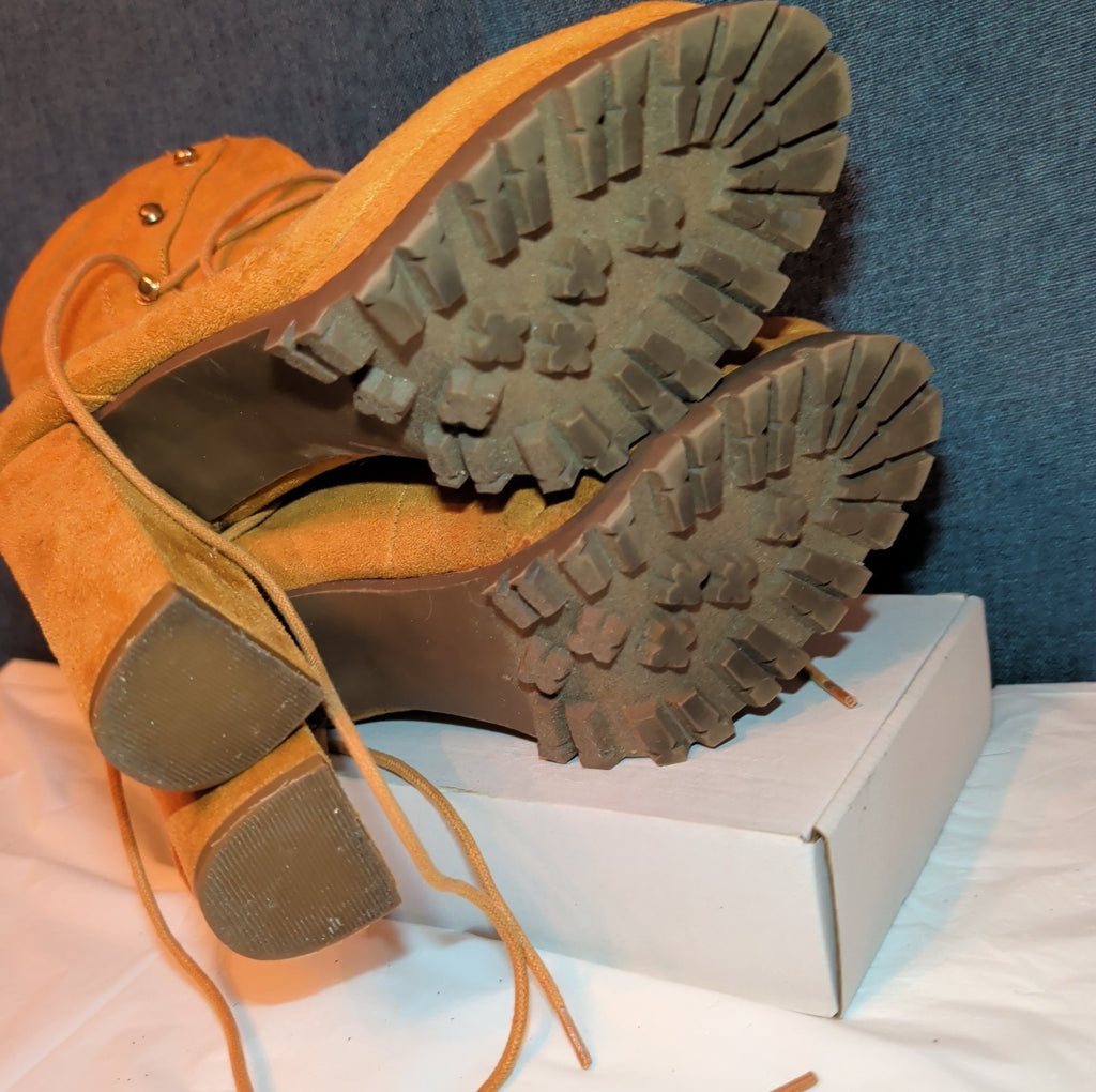 Chunky Platform Heel Combat Boot Faux Suede Mustard Y2K  Size 10