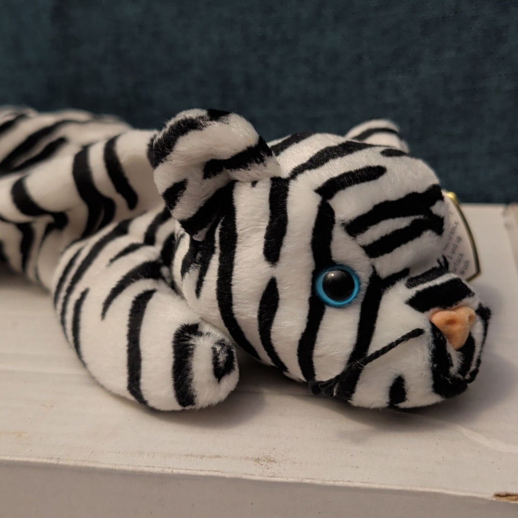 Ty Beanie Baby Blizzard White Tiger 1996 DOB Retired Stuffed Animal MWMT 04163