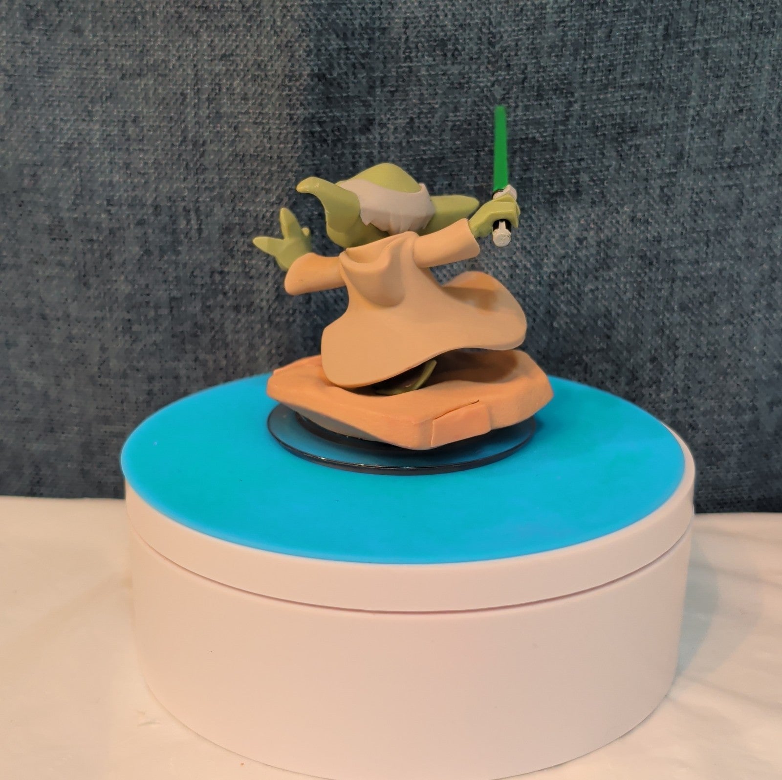 Disney Infinity Yoda Star Wars PVC Figure Loose PreOwned INF-1000202