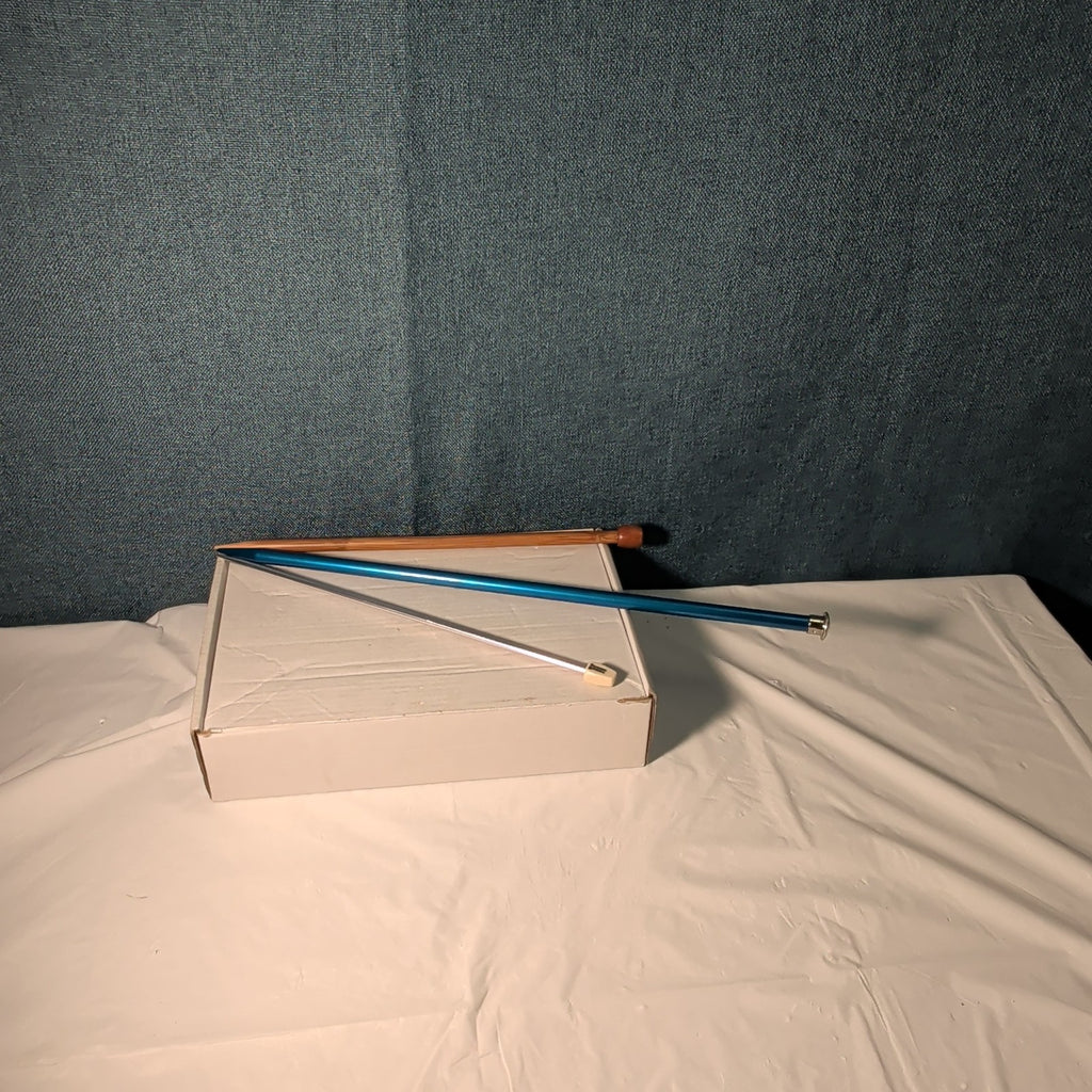 Boye Size 5 Aluminum Knitting Needle 14 Inch Single Point Teal Blue 6328 Vintage