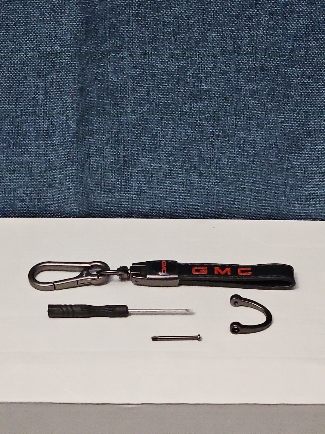 Genuine Leather GMC Car Keychain Set | Black Metal Key Ring Screwdriver Included