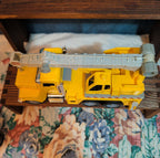 DRIVEN by Battat Standard Crane Truck Yellow Construction Toy