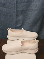 Skechers GO WALK Joy Women’s 11 White Mesh Slip On Air Cooled Goga Mat 124187