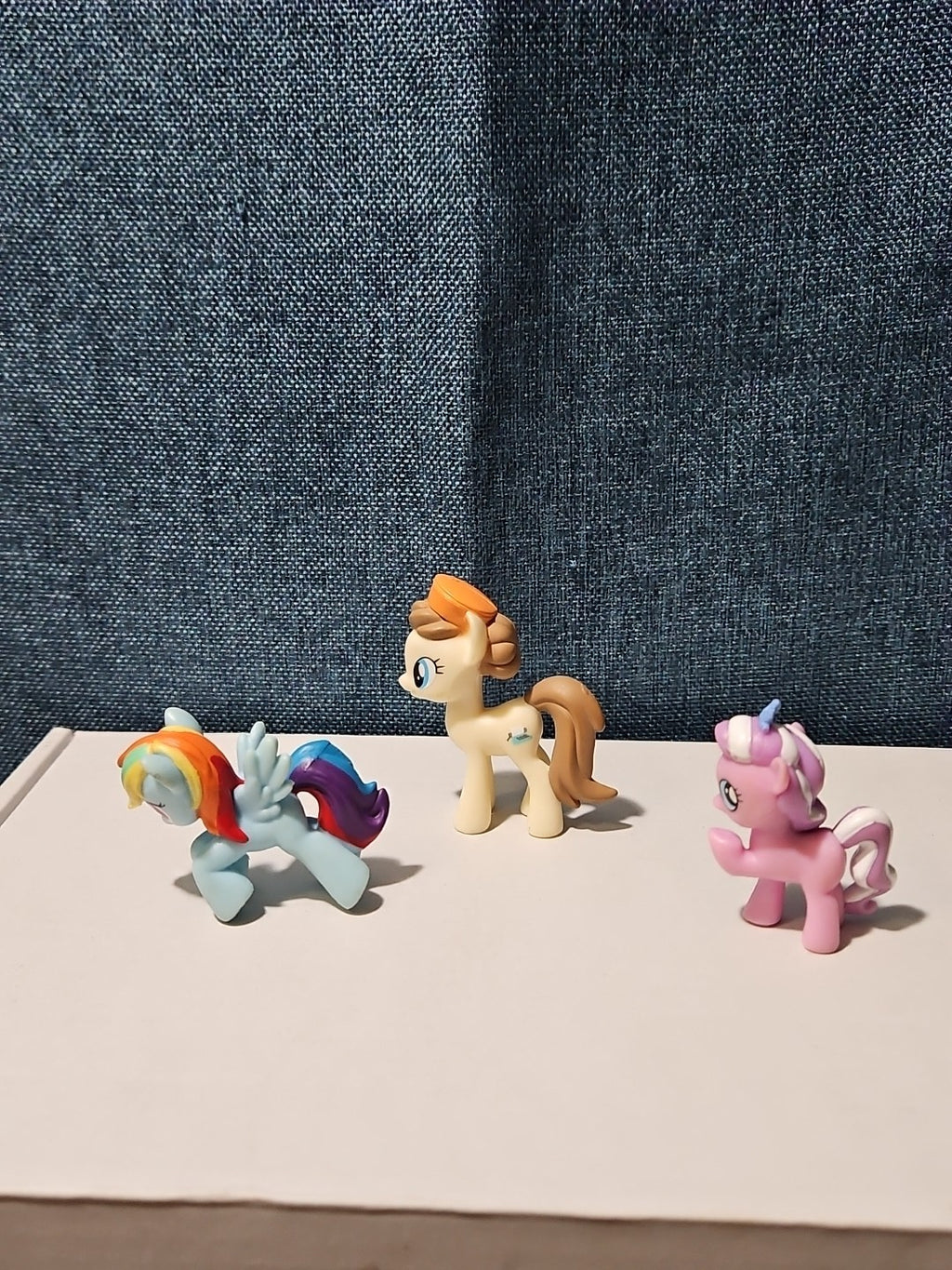 My Little Pony Read & Play Bundle | 3 Mini Figures & Board Book | Rainbow Dash