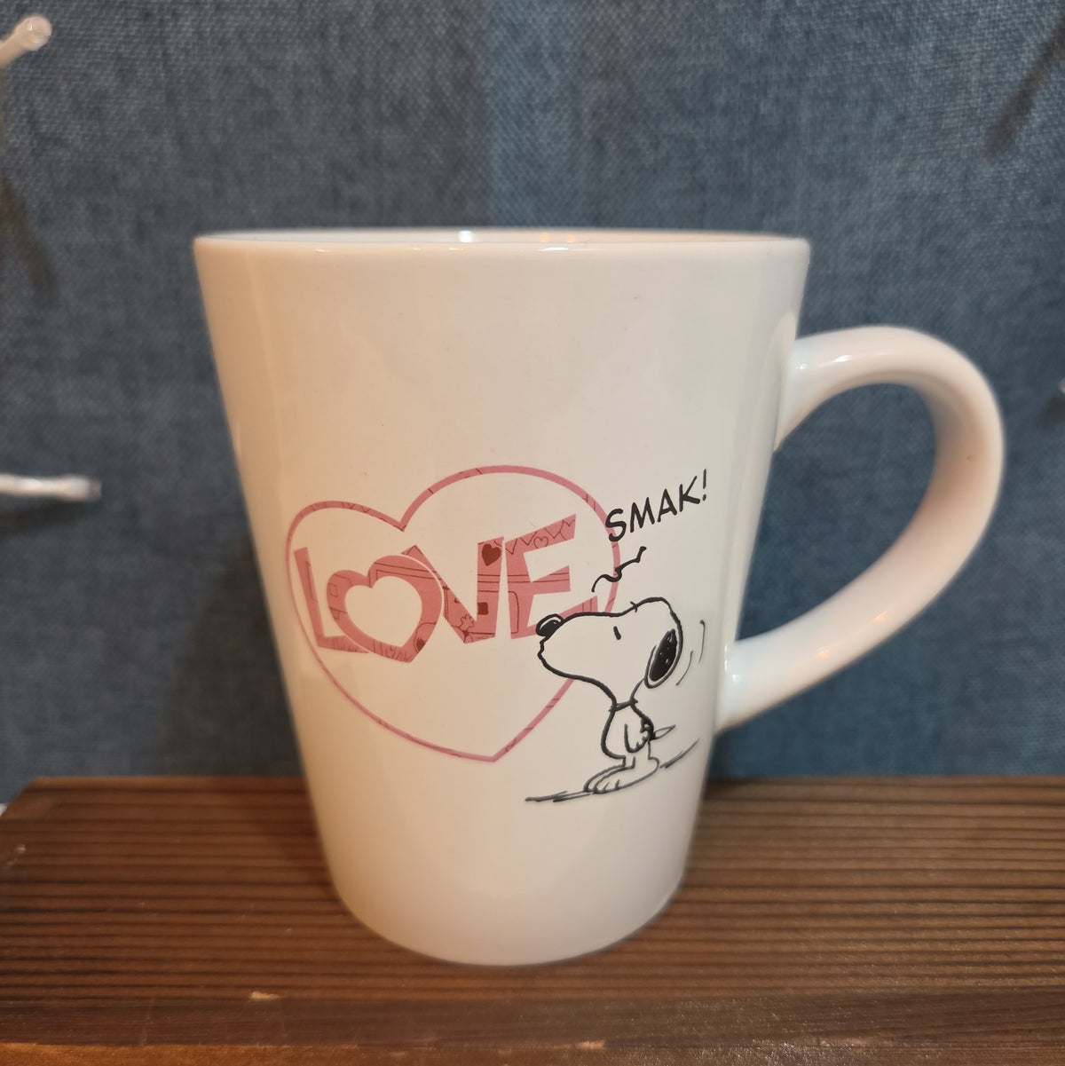Peanuts Snoopy Love Smak 16oz Ceramic Mug Woodstock Heart Cartoon Valentine