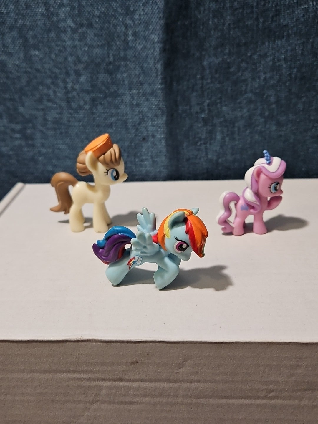 My Little Pony Read & Play Bundle | 3 Mini Figures & Board Book | Rainbow Dash