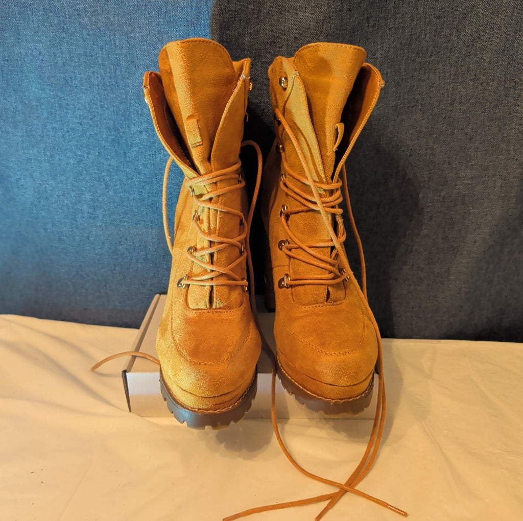 Chunky Platform Heel Combat Boot Faux Suede Mustard Y2K  Size 10