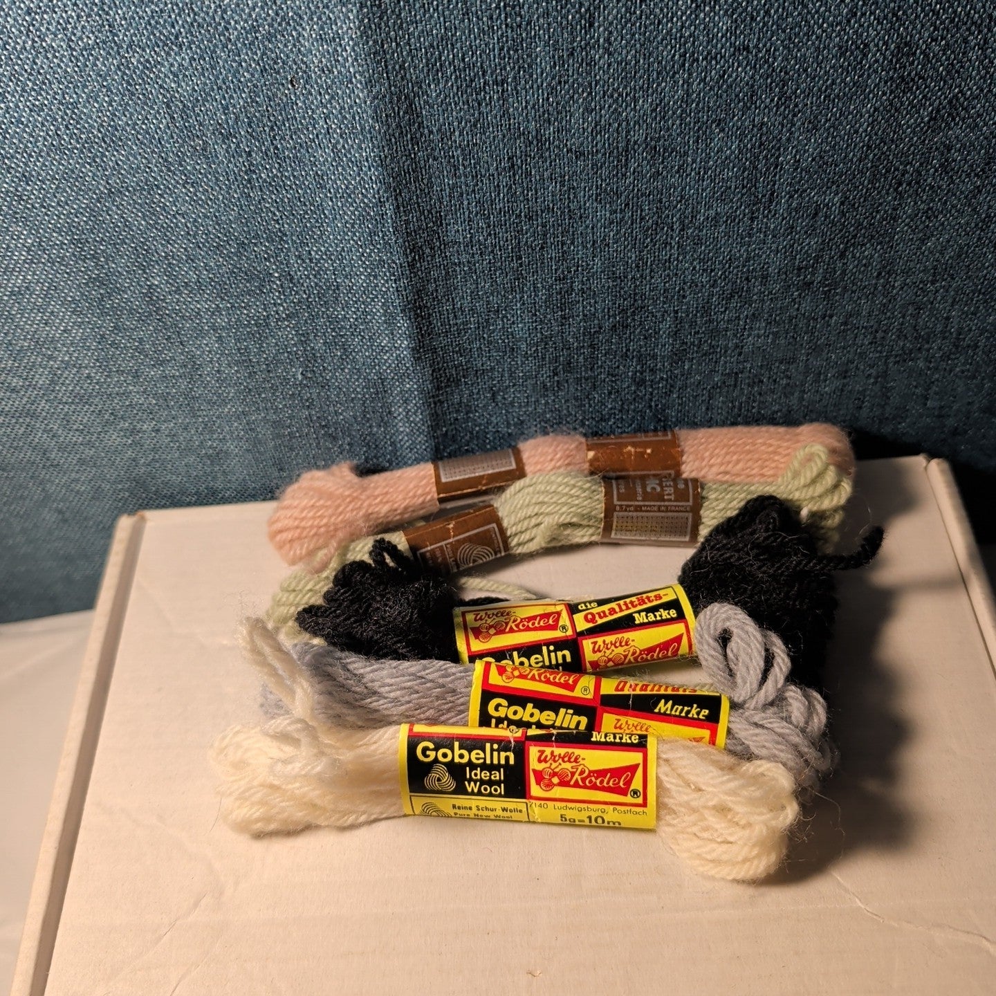 Vintage Tapestry Wool Lot 5 Skeins DMC Laine Colbert & Wolle-Rödel Virgin Wool