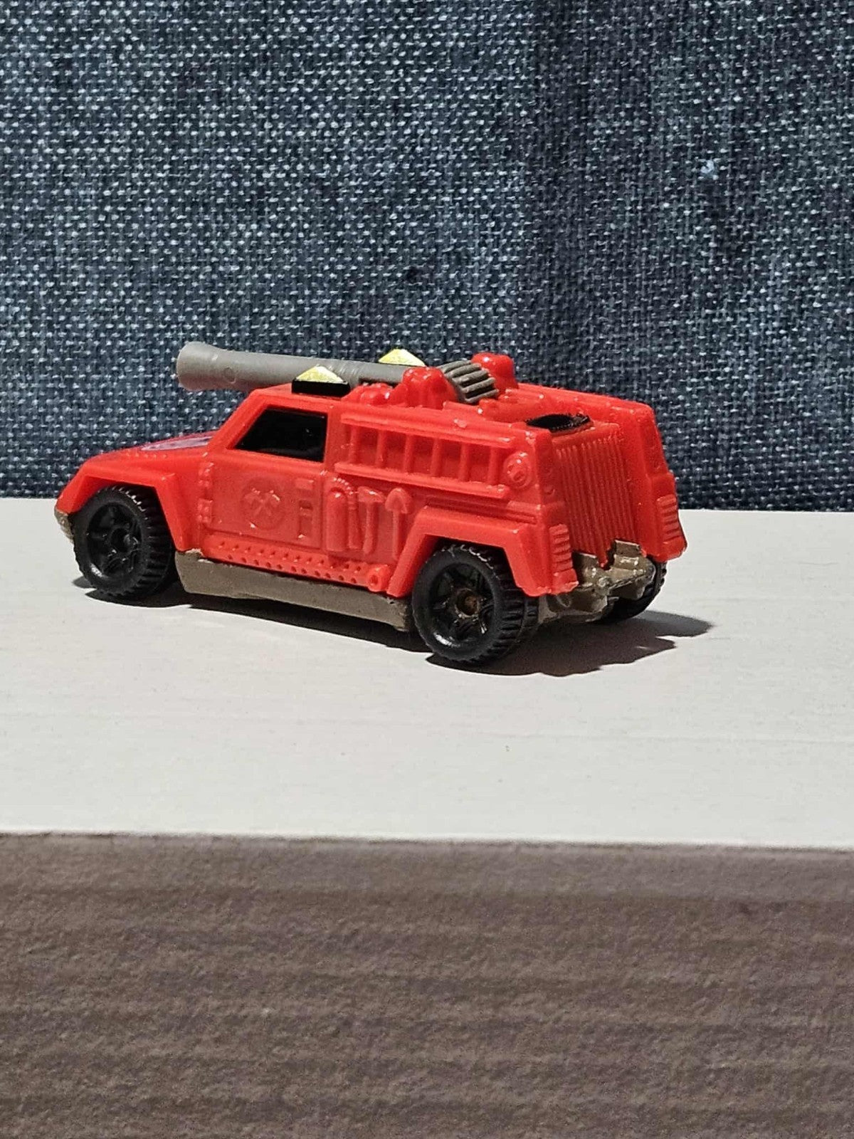 1997 McDonald's Hot Wheels FIRE TRUCK #5 Red Rescue Vehicle 90s Vintage Loose