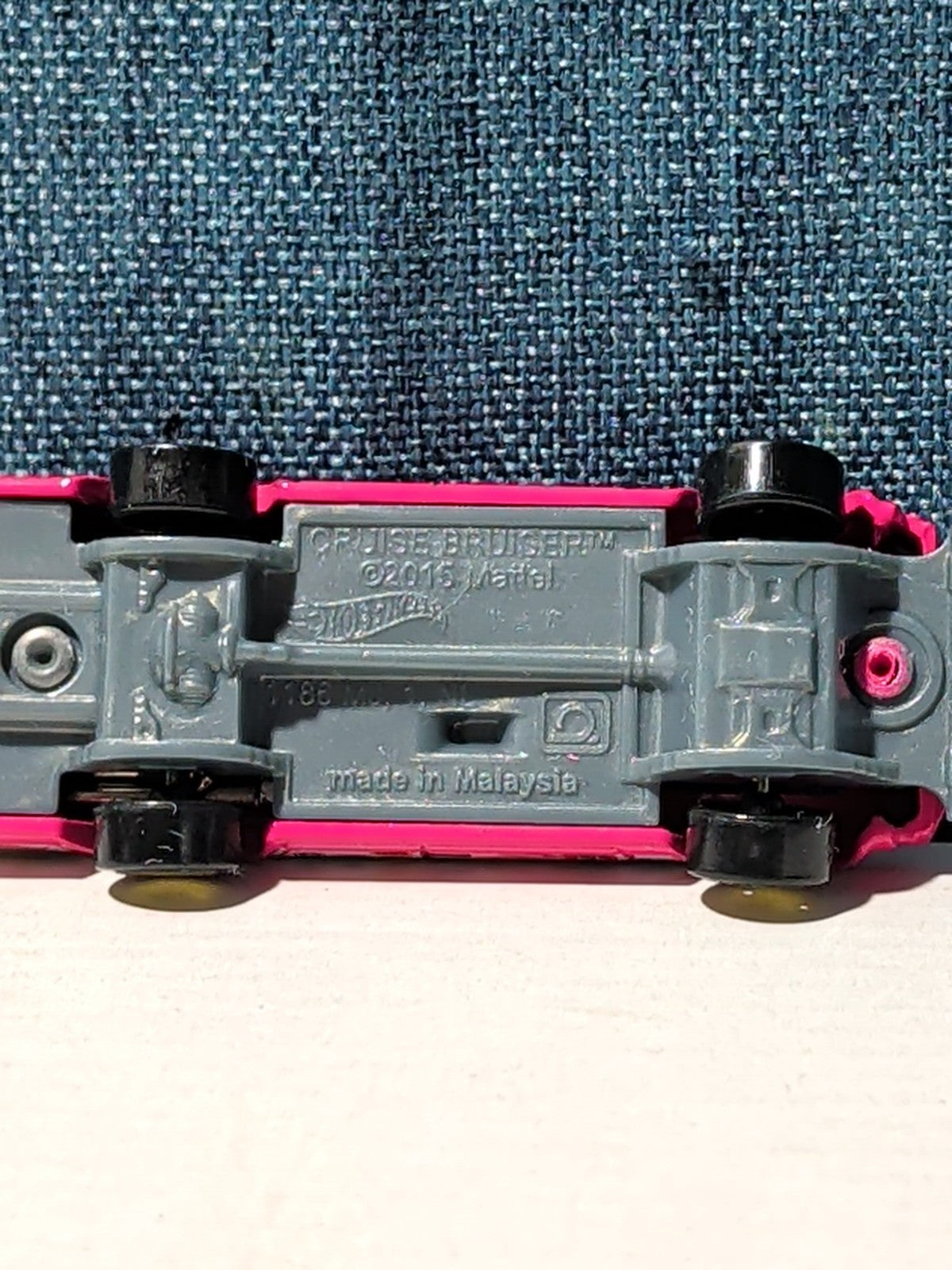 Hot Wheels Cruise Bruiser Pink | 2015 HW Wagons Demolition Derby | Loose Diecast