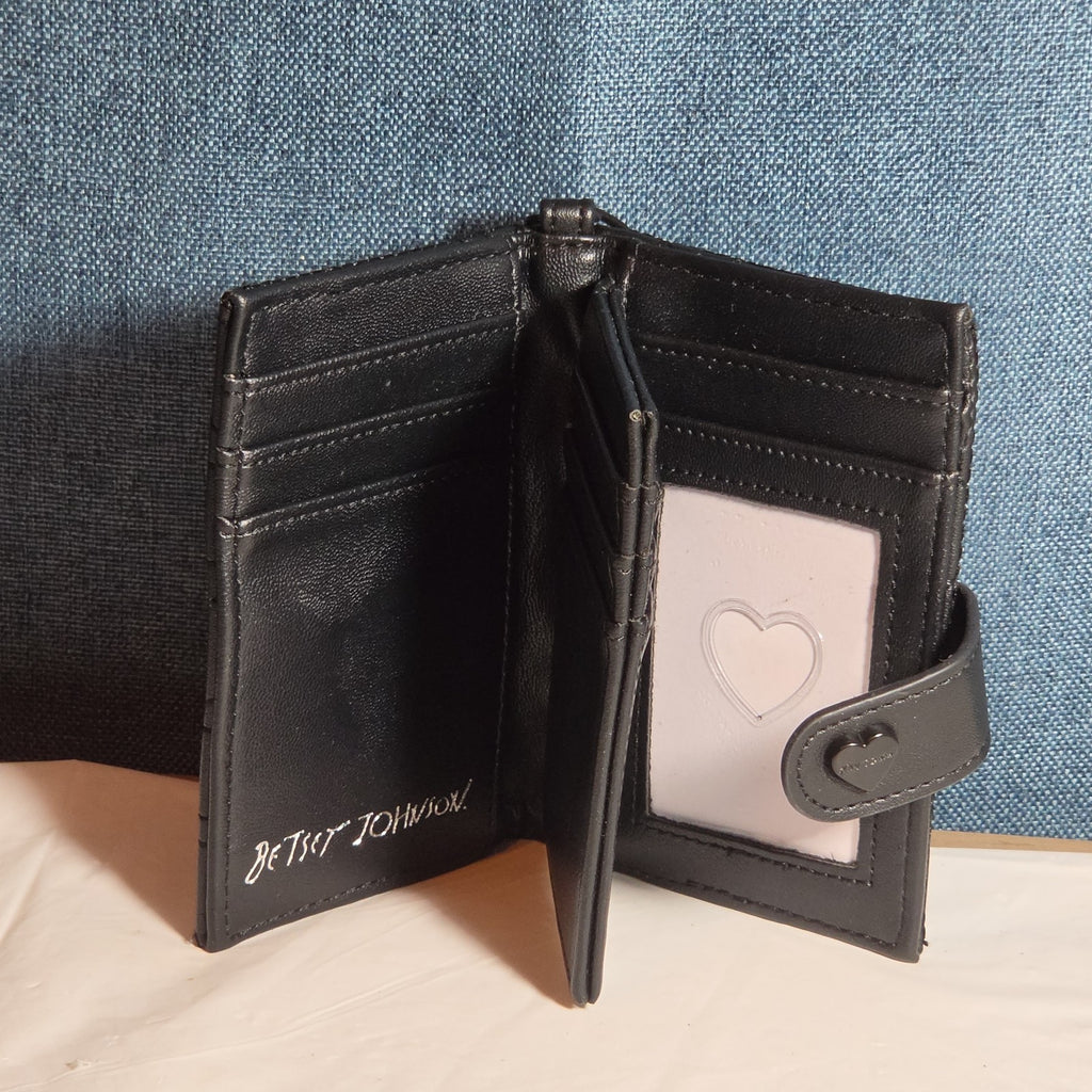 Betsey Johnson Luv Betsey Heart Quilted Wallet Y2K Goth