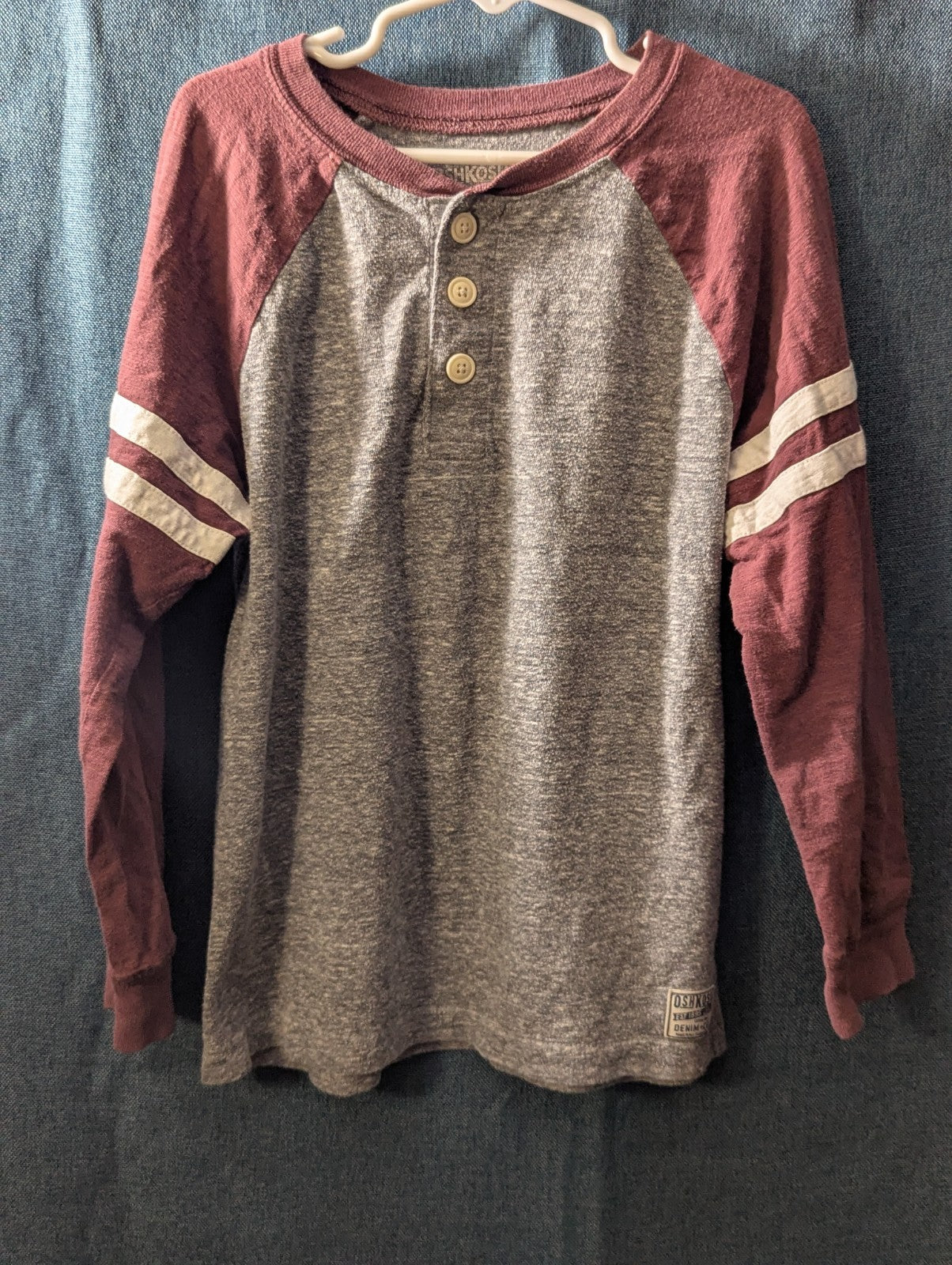OshKosh B'gosh Boys Shirt Size 7 Henley Raglan Gray Maroon Varsity Stripe