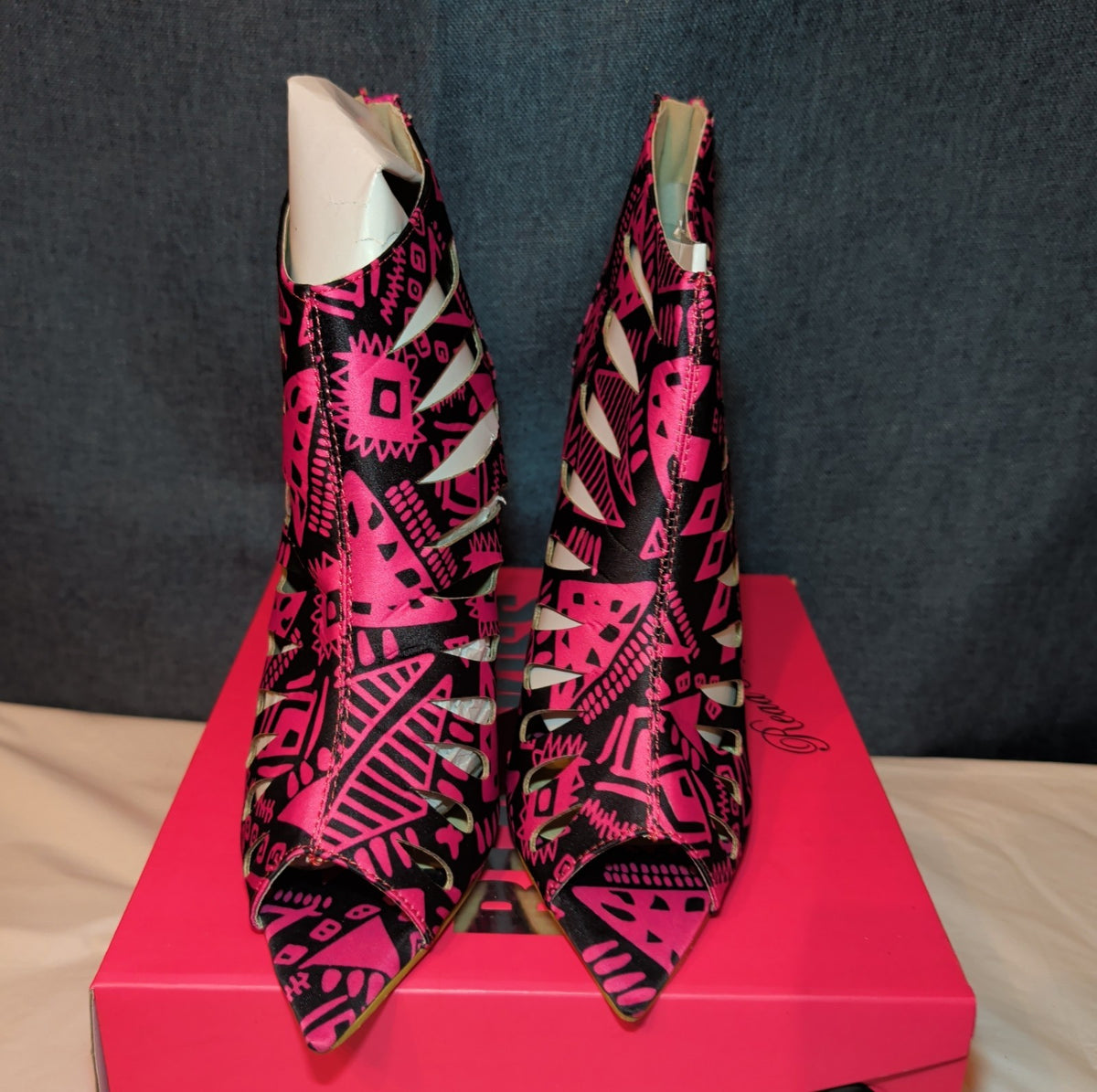 RedKiss Summerdance High Heels Size 9 Pink Black Caged Booties Stiletto Boxed