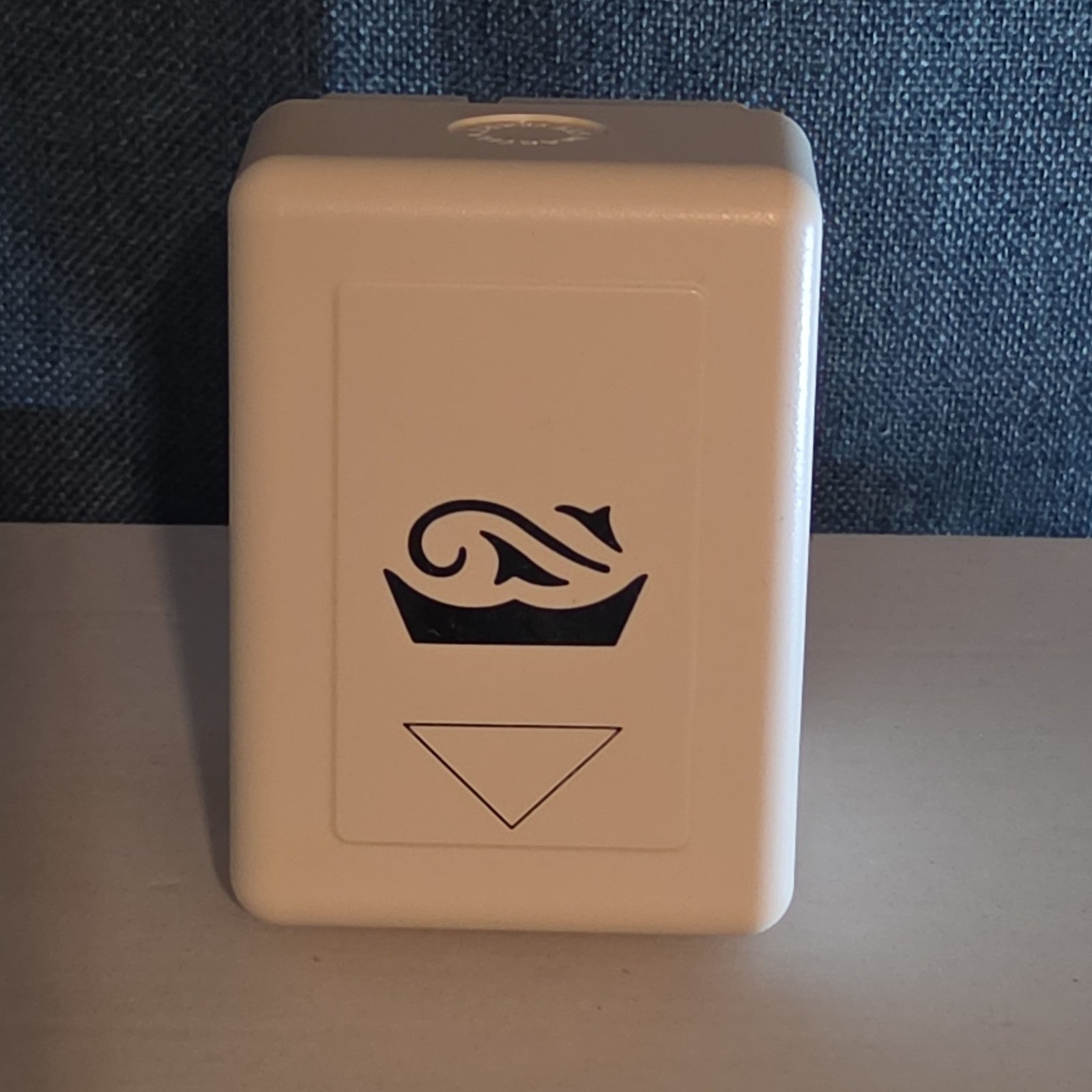 Martha Stewart Frame Border Flourish Scroll Paper Punch